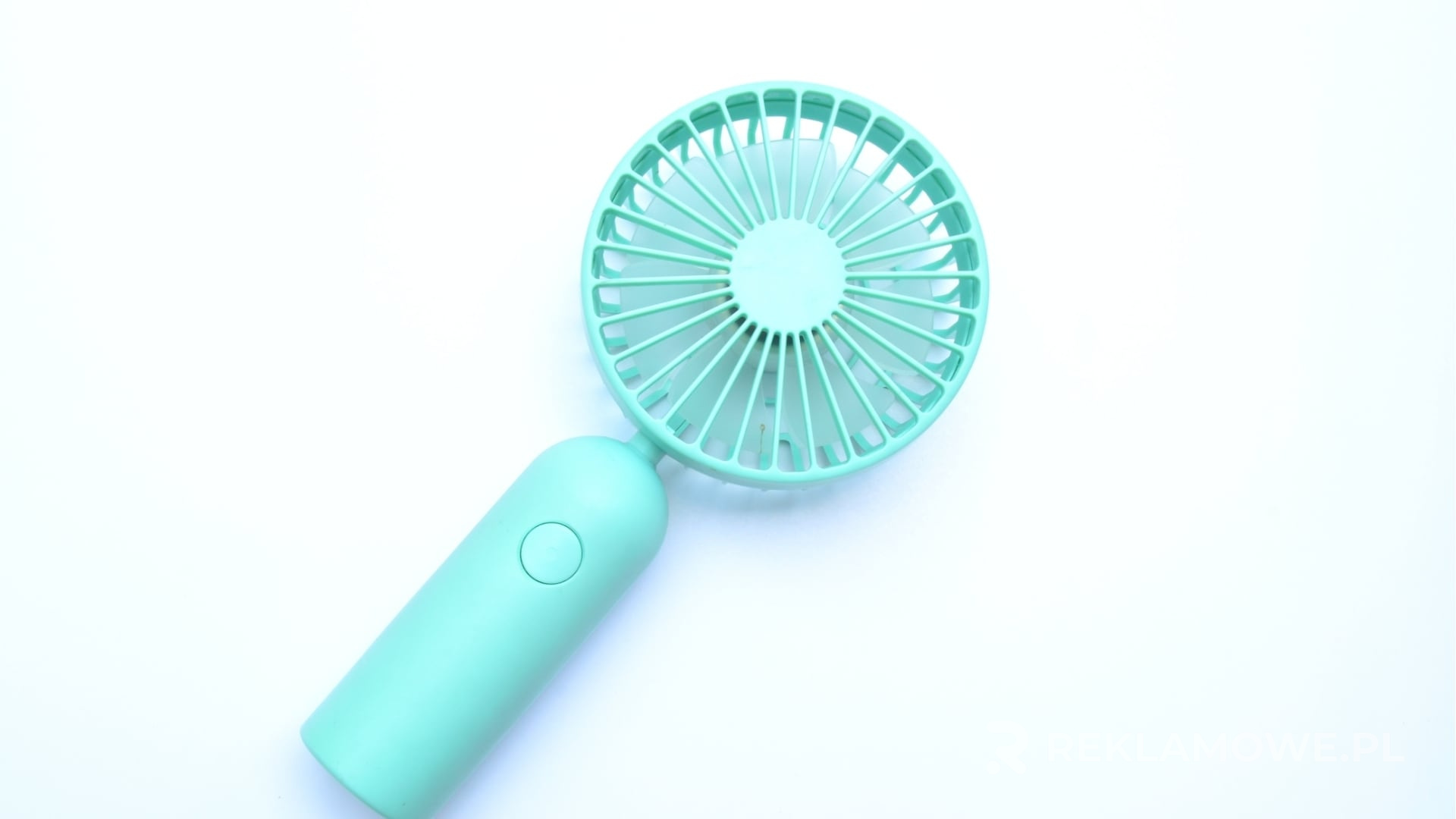 Różne modele wentylatorów reklamowych